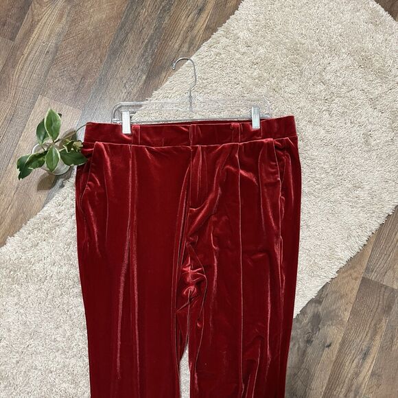Torrid Size 18 Tall Red Velvet High Rise Relaxed Tapered Straight Leg Pants - Picture 3 of 8